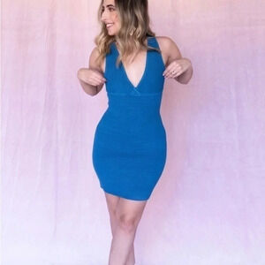 Bebe LUXE BANDAGE HALTER CRISS CROSS DRESS